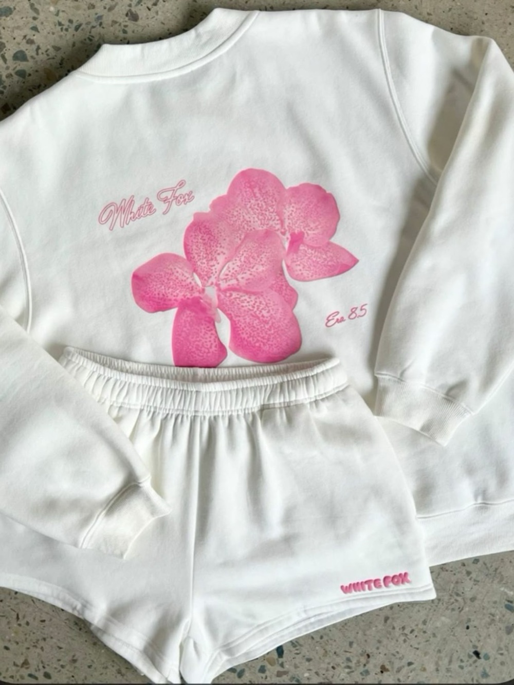 [limited edition] White Fox Orchid Shorts & Sweatshirt Set